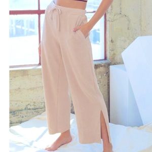White ribbed loose lounge pants (color is actually white not tan )
